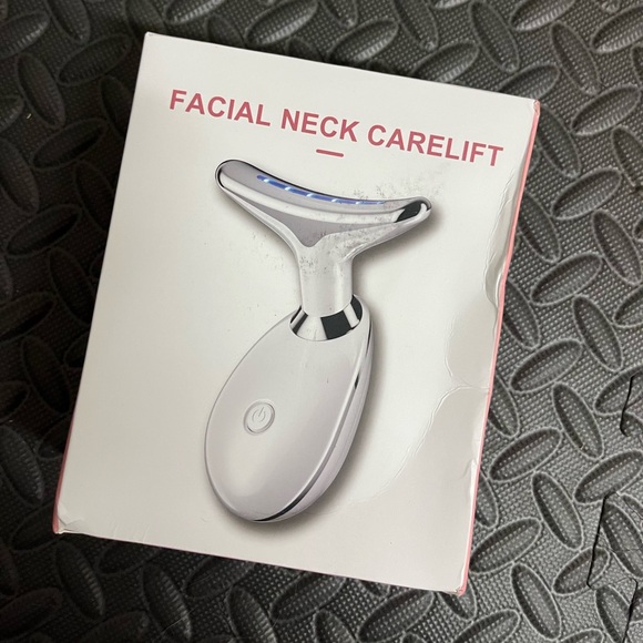 **NEW**Facial Sculpting/Wrinkle Removal Tool - Picture 1 of 2